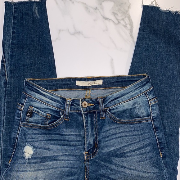 KanCan distressed skinny jeans - Picture 2 of 6